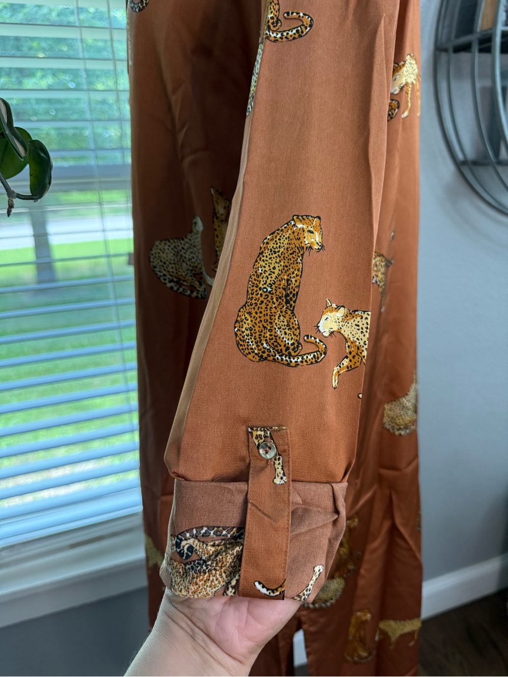 NWT Umgee Leopard Print Tunic Dress Roll Tab Sleeves - Picture 7 of 9